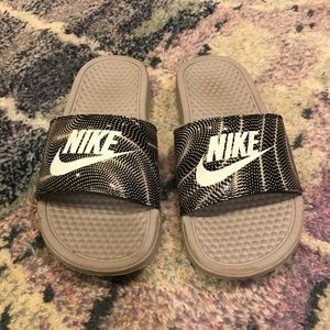Nike Black/Gray Waterproof Slides US Women's 6